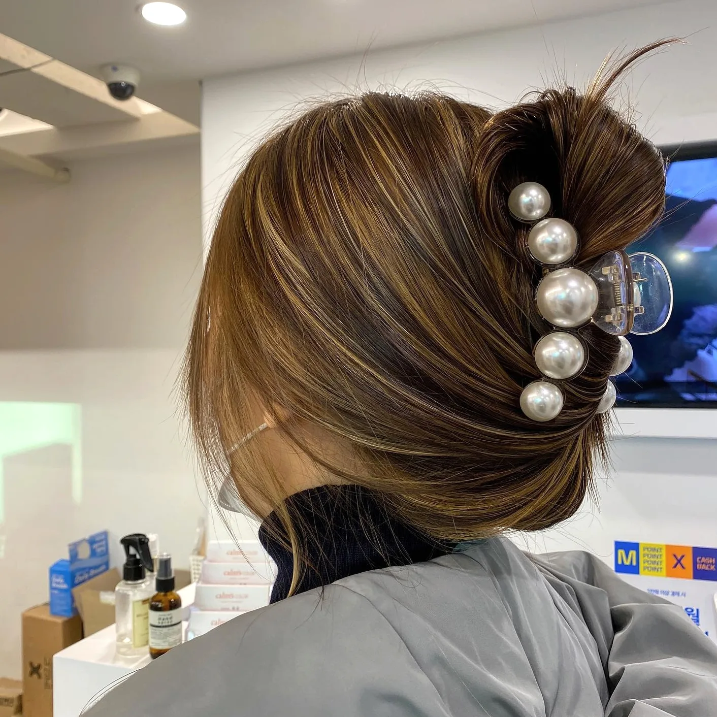 bold face-framing highlights 2026 - Style 9 at Korea Hair Salon Seoul