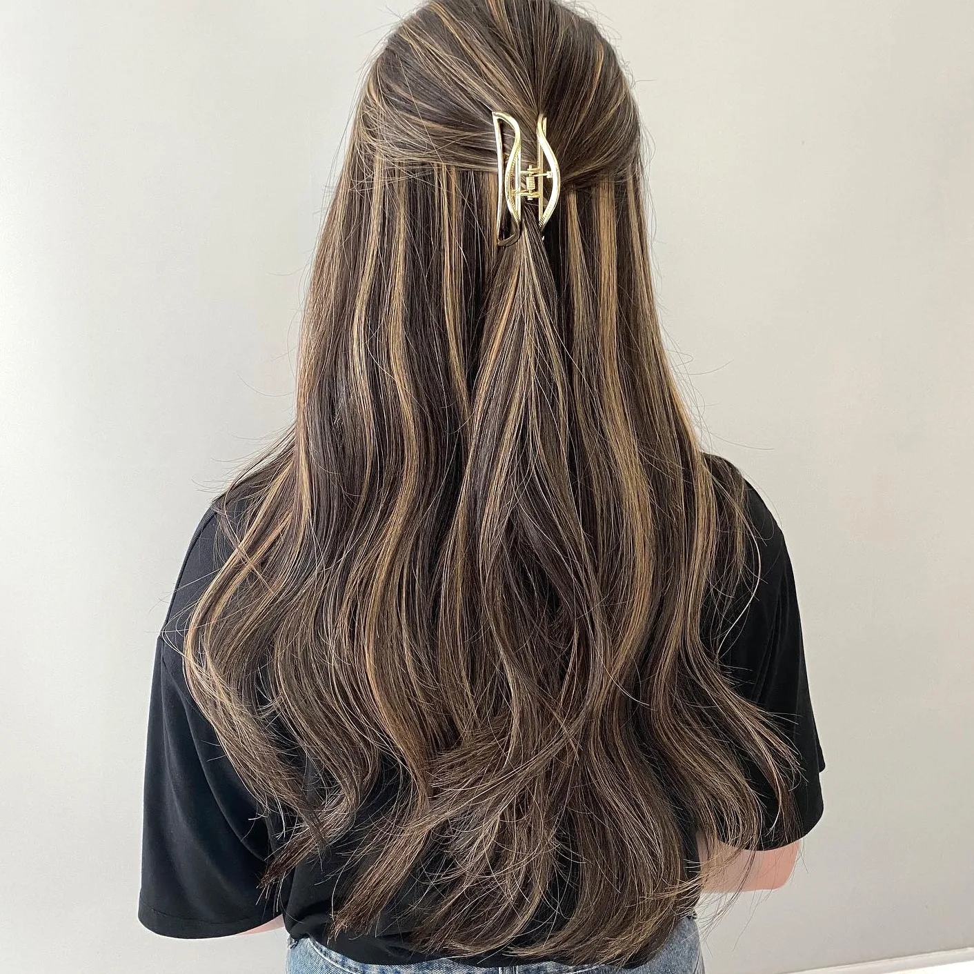 chic face-framing highlights Seoul - Style 6 at Korea Hair Salon Seoul