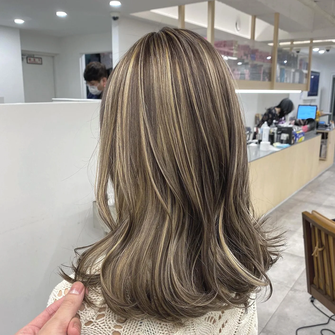 face-framing highlights 2026 - Style 5 at Korea Hair Salon Seoul