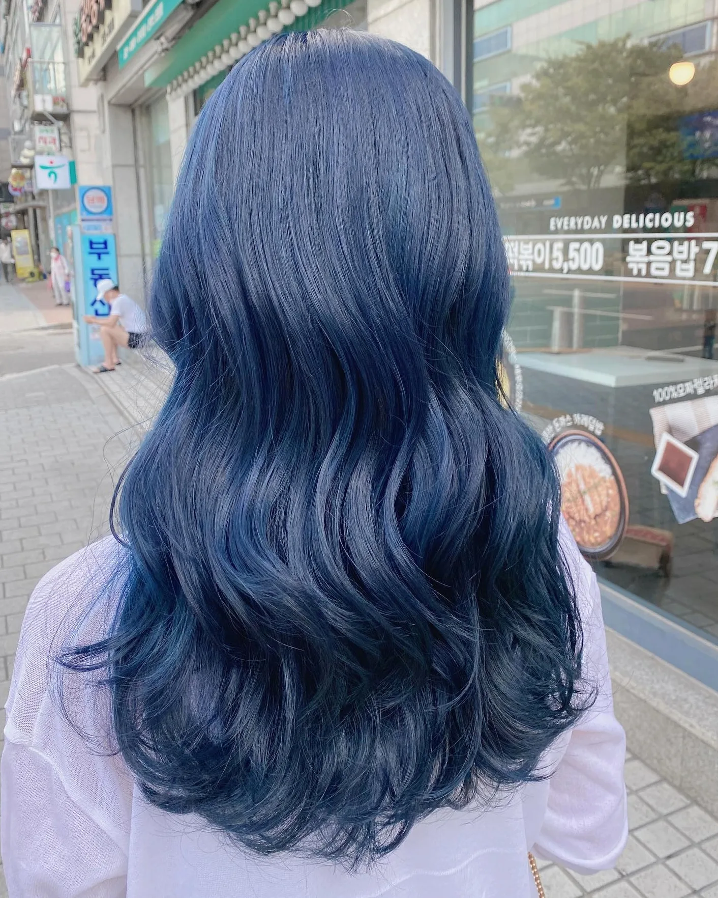 wavy layered styles Seoul - Style 7 at Korea Hair Salon Seoul