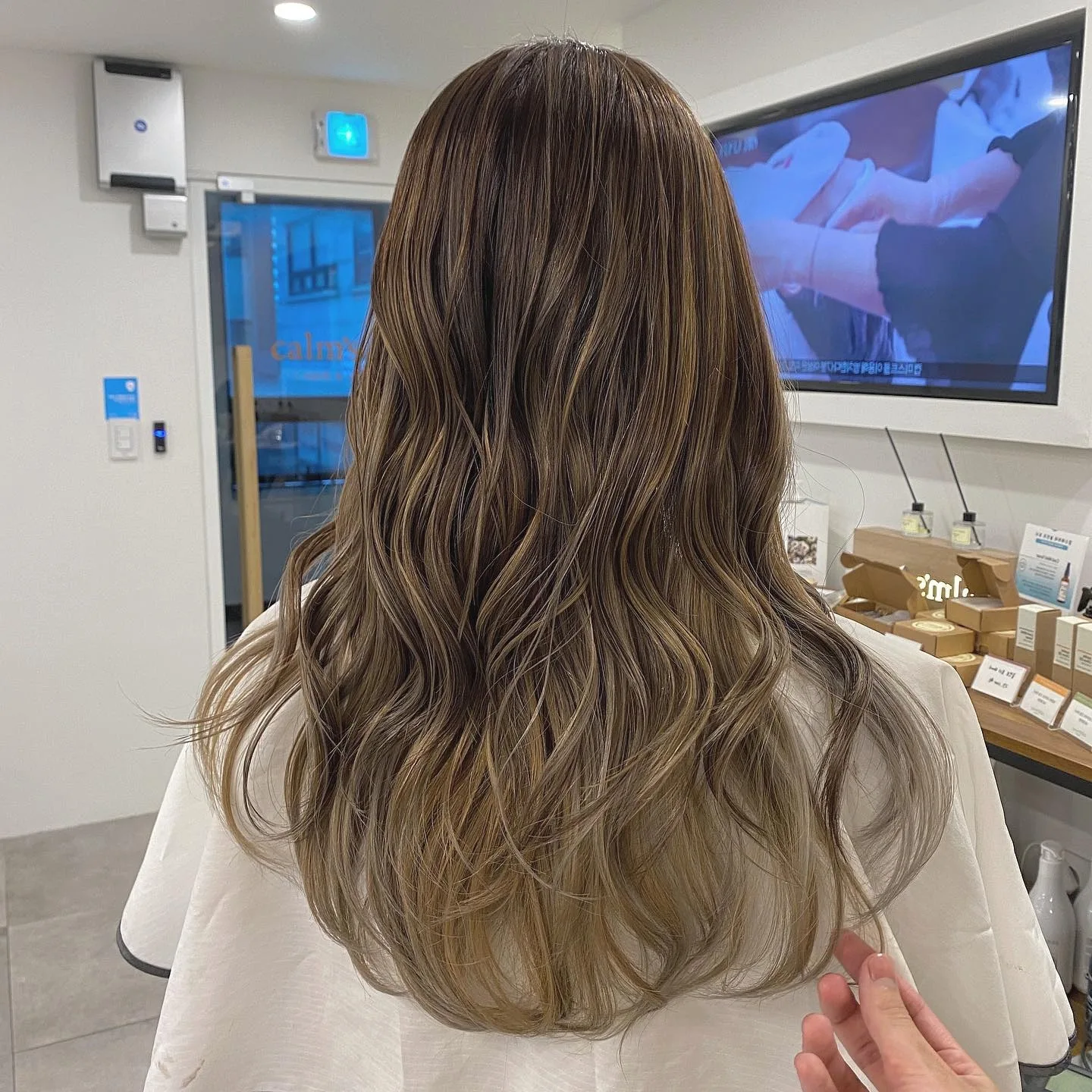 bold hair color Seoul - Style 6 at Korea Hair Salon Seoul