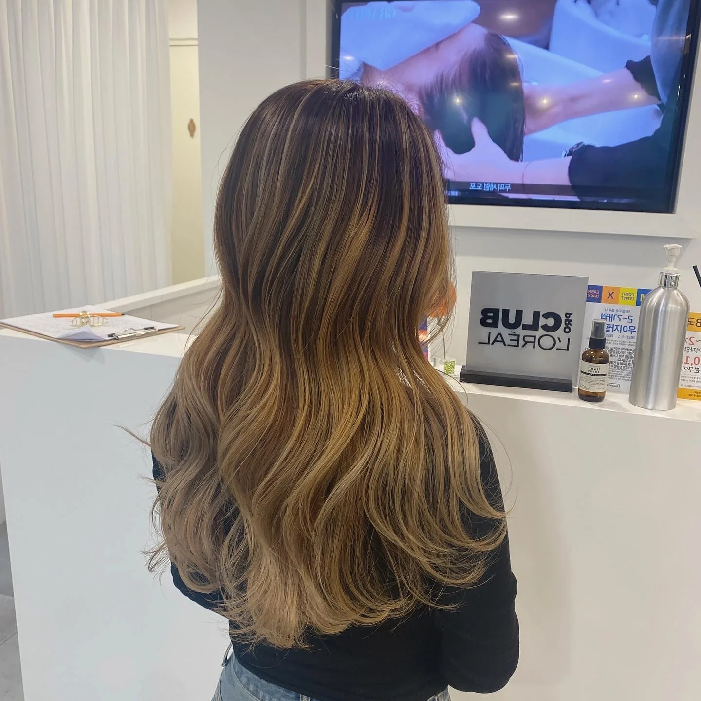 wavy hair color Seoul - Style 4 at Korea Hair Salon Seoul