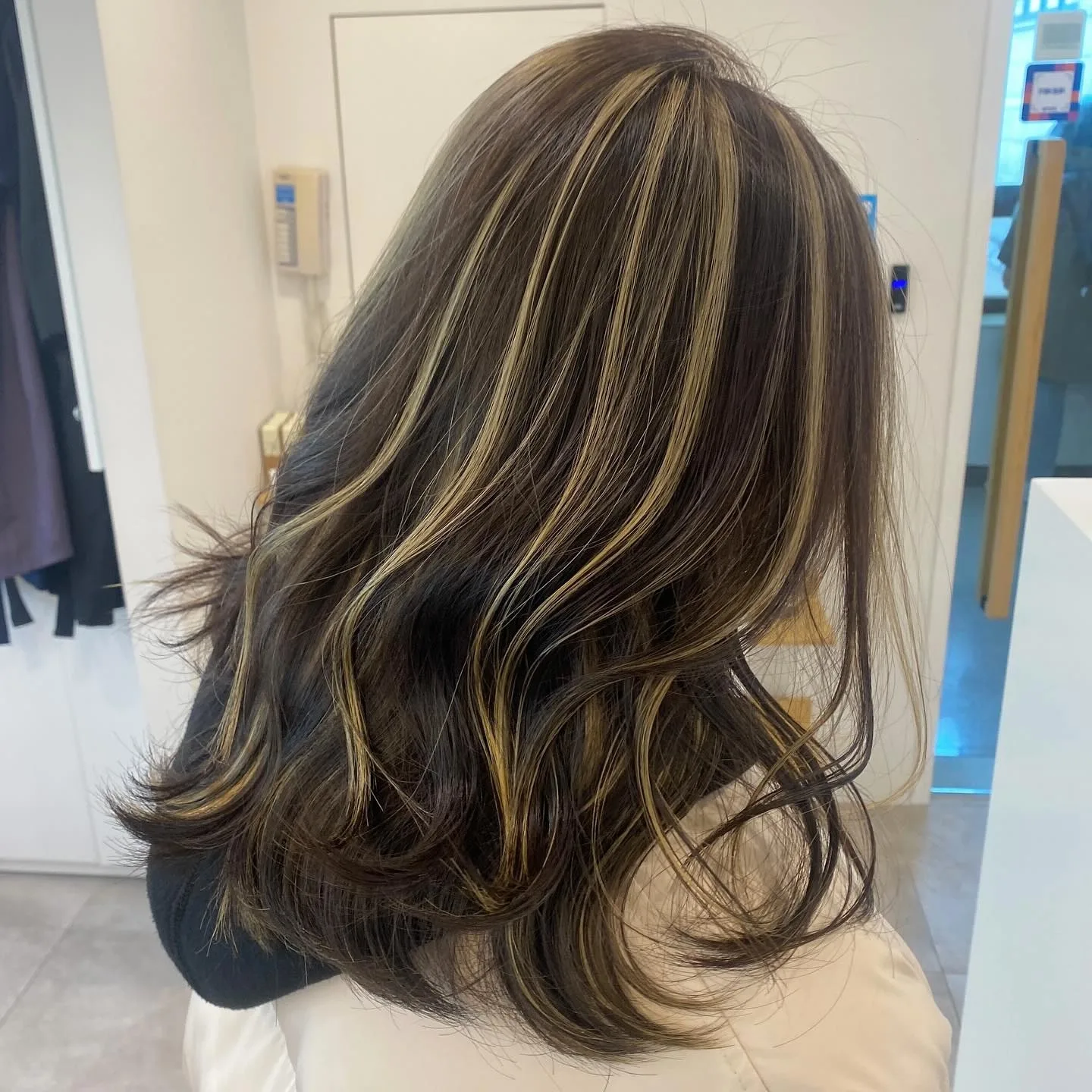 wavy hair color Seoul - Style 7 at Korea Hair Salon Seoul