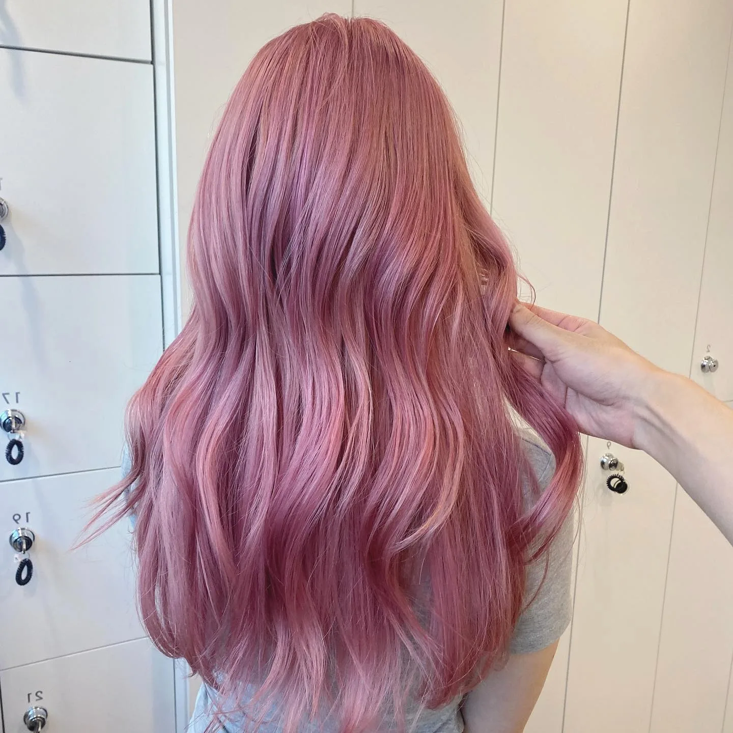 wavy hair transformations Seoul - Style 4 at Korea Hair Salon in Seoul, one of the best Korean hair salons for foreigners Seoul