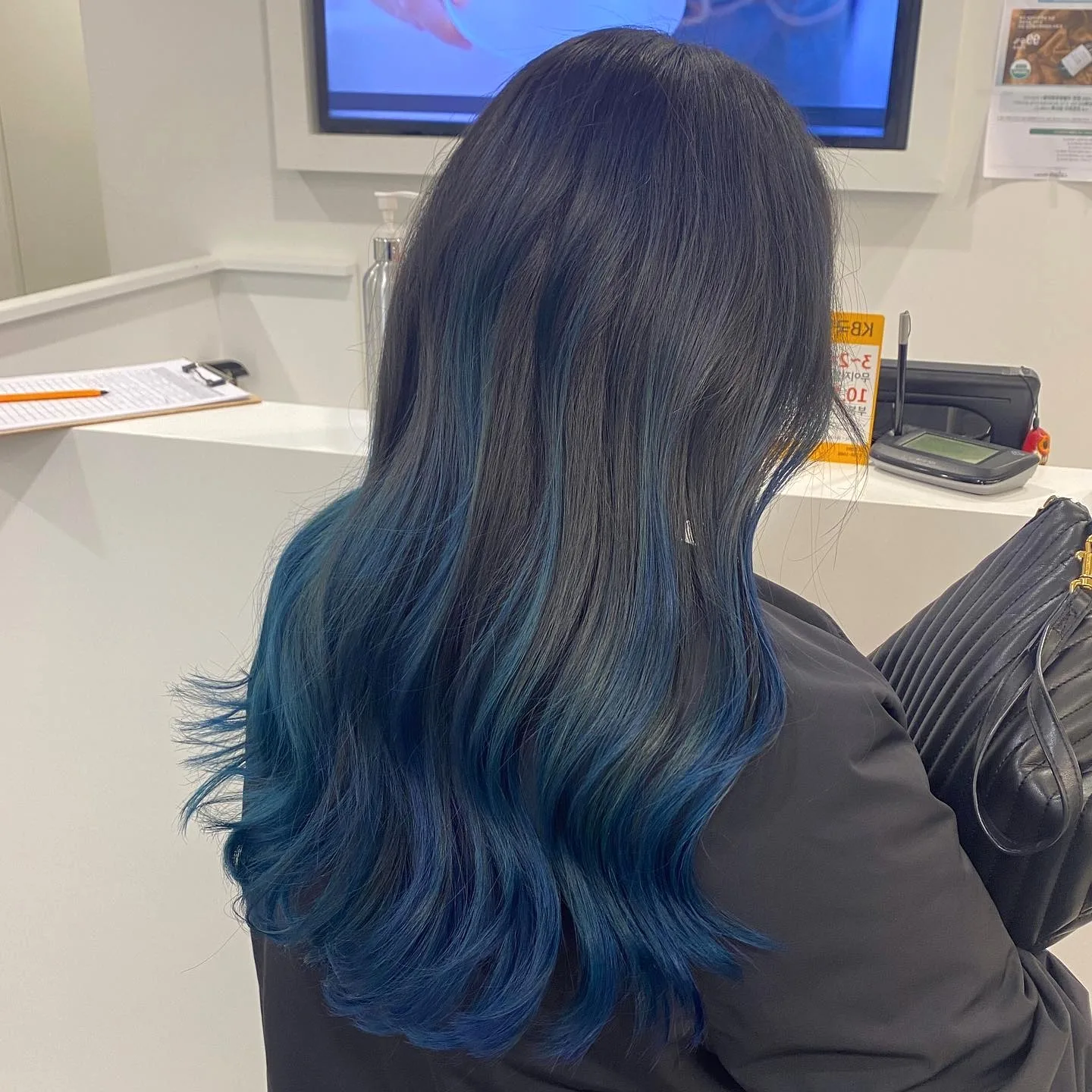 vibrant layered hair colors Seoul - Style 3 at Korea Hair Salon Seoul