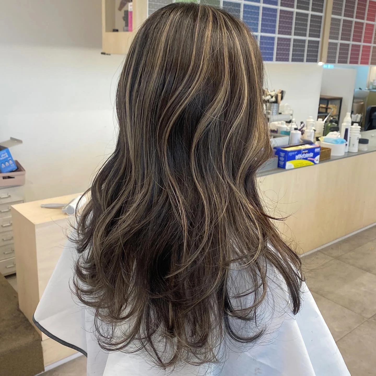 8 Voluminous Wavy Hairstyles Seoul | Korea Hair Salon